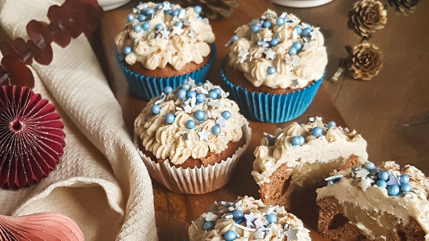 Cupcakes von @piamisuu Cupcakes mit blauen sträuseln