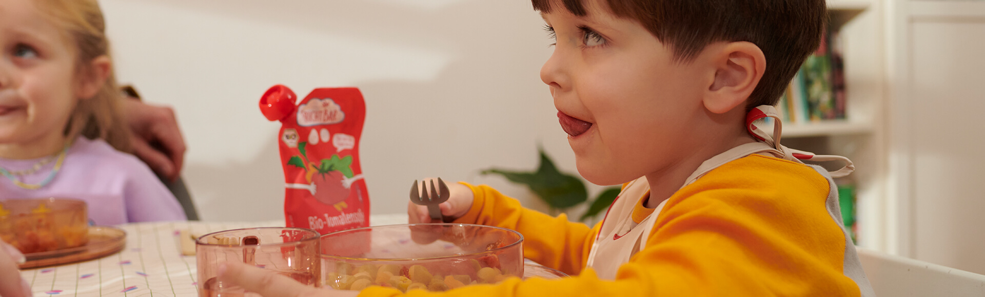 Kinder kochen mit FruchtBar Produkten